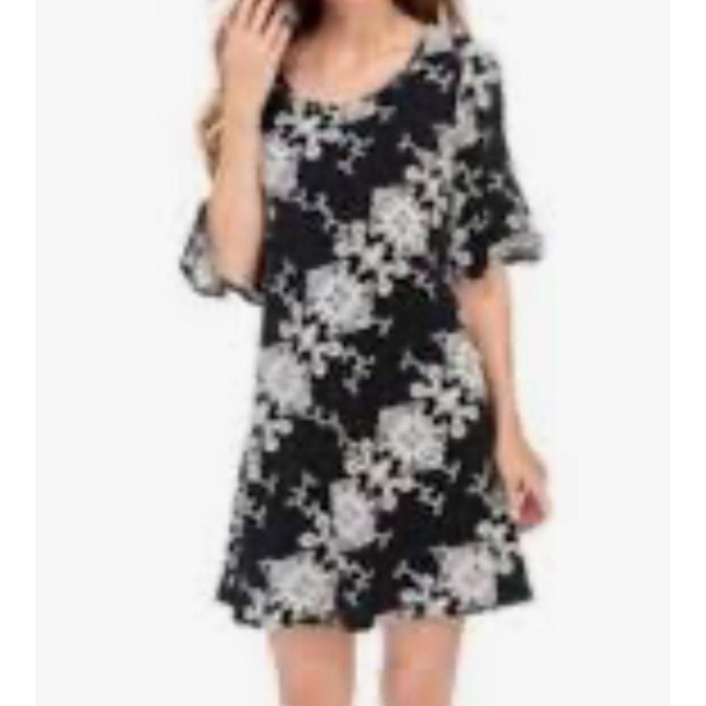 Ronni Nicole Black‎ White Scroll Jacquard Print Bell Sleeve Mini Dress Large EUC